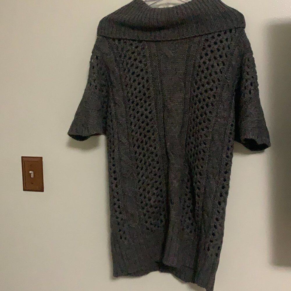 VIP WOMENS GRAY SHORT SLEEVES OF‎ THE SHOULDER PULLOVER SWEATER SIZE XL